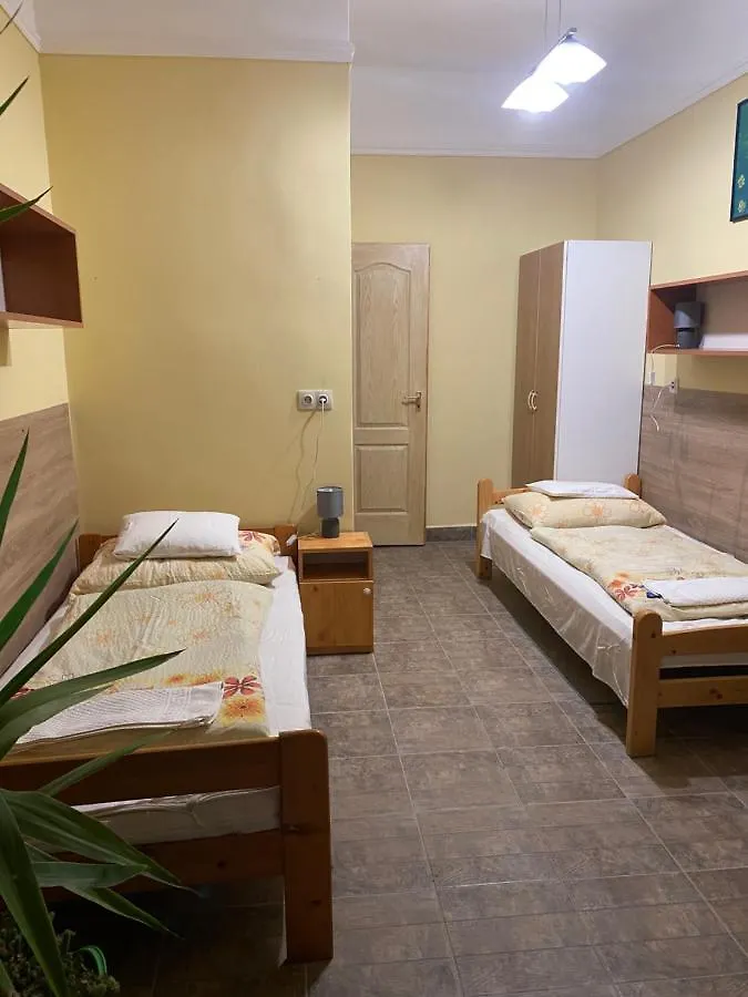 Deak Apartman 4 Hajduszoboszlo Apartment